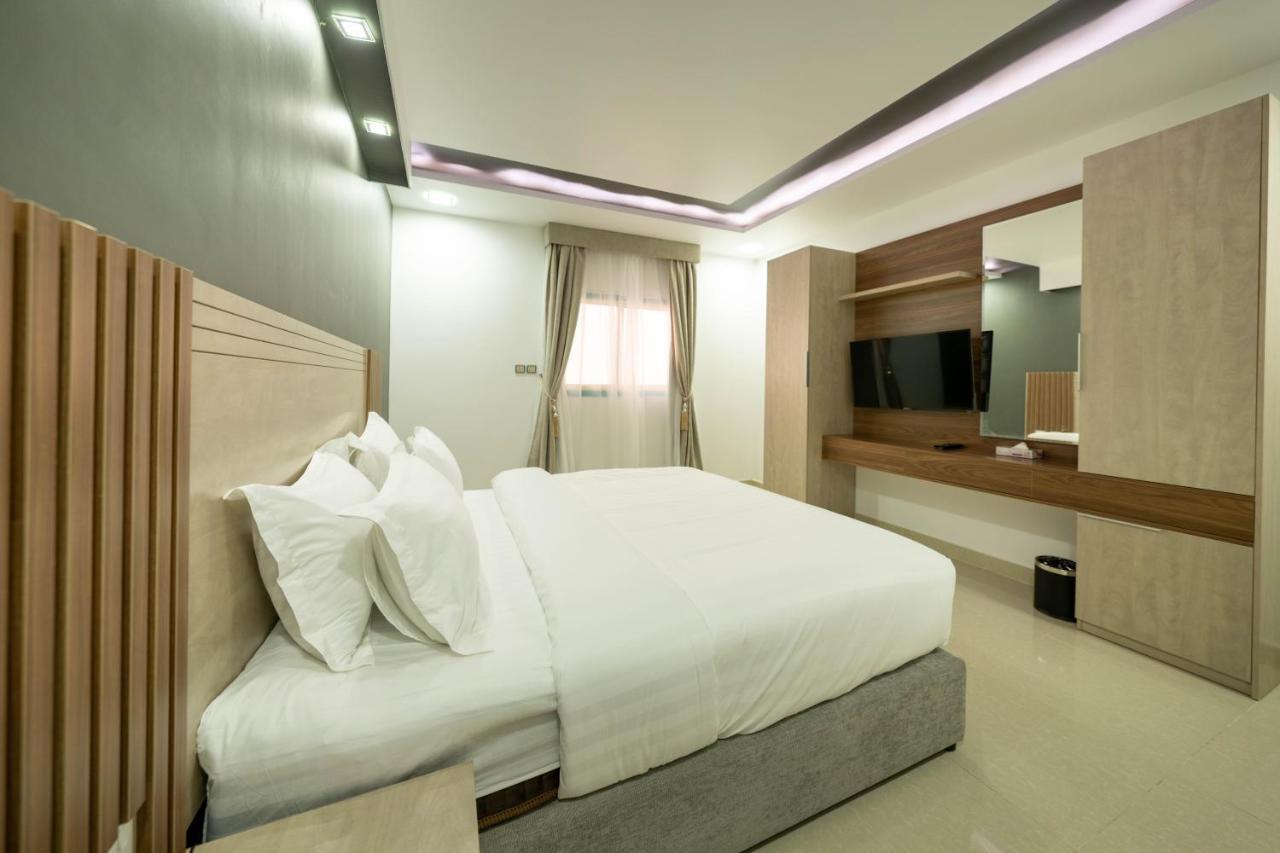 Mirada Gold Jizan - Resort & Private Pools Luaran gambar A bedroom in a hotel
