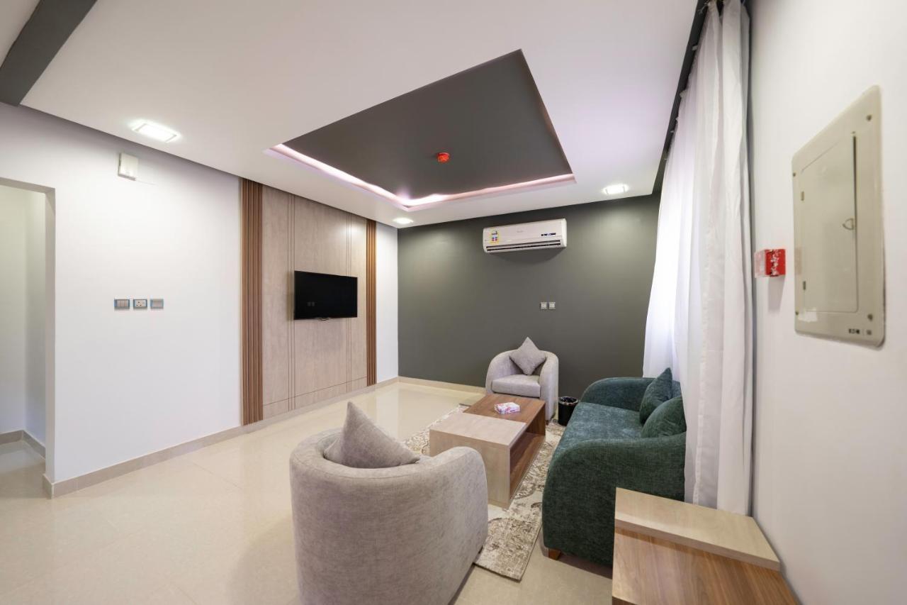 Mirada Gold Jizan - Resort & Private Pools Luaran gambar A suite at the hotel
